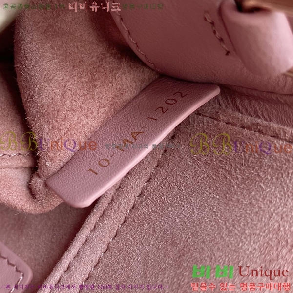 # ̵  ̹ ũ M05402-501