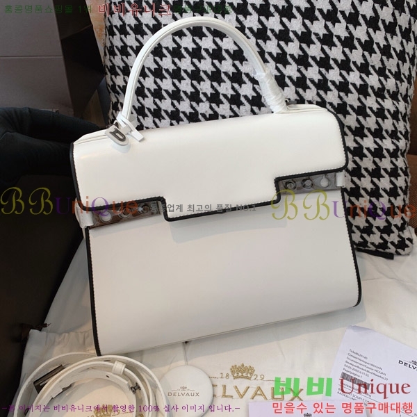 # Ʈ  MM TP0028-113