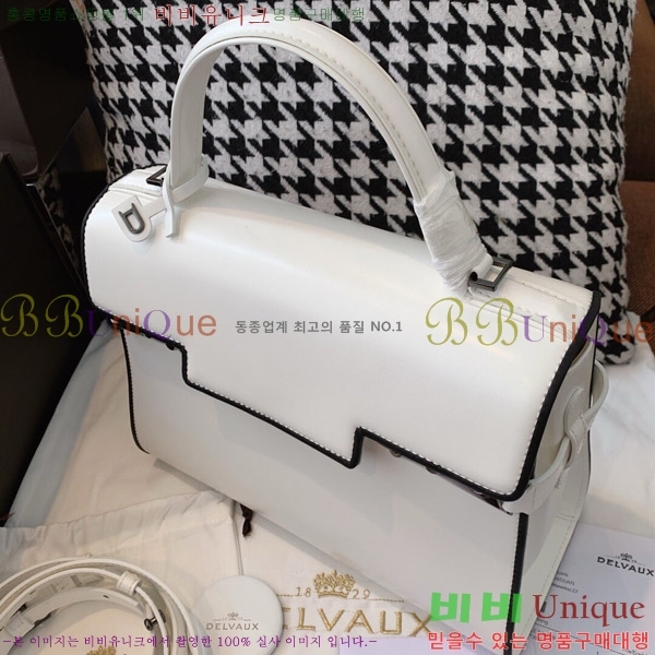 # Ʈ  MM TP0028-113