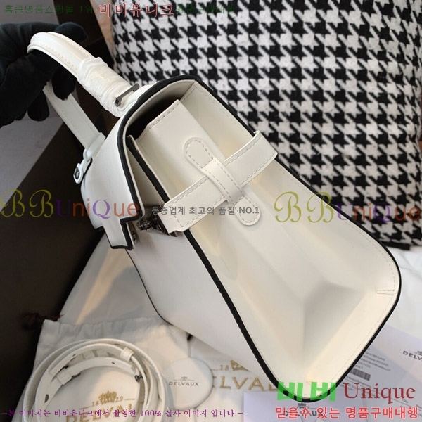 # Ʈ  MM TP0028-113