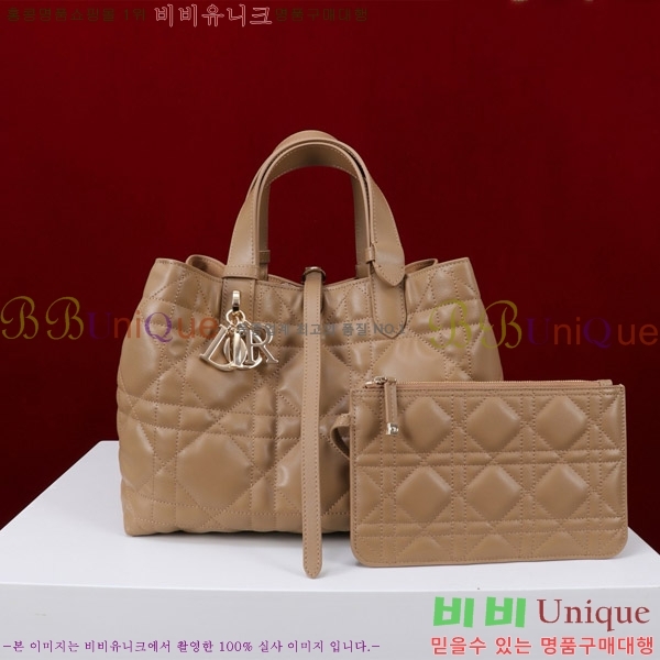 #  ̵  M2821-103