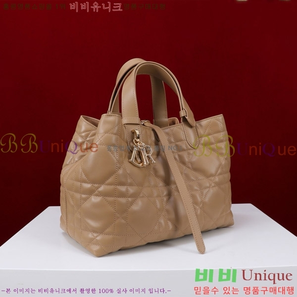 #  ̵  M2821-103
