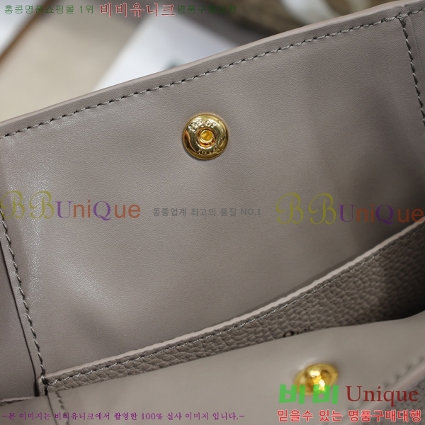 # Signature  Ŷ 78M2840-782