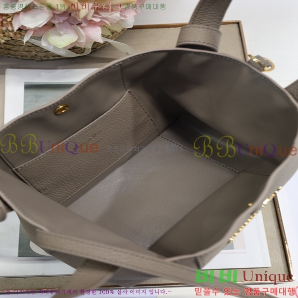 # Signature  Ŷ 78M2840-782