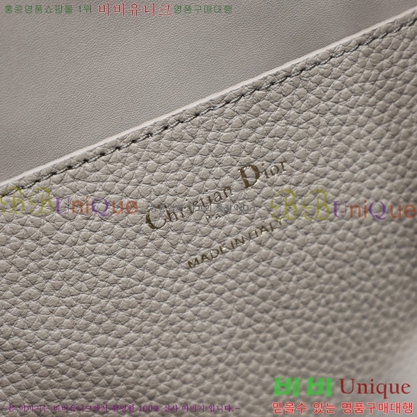 # Signature  Ŷ 78M2840-782
