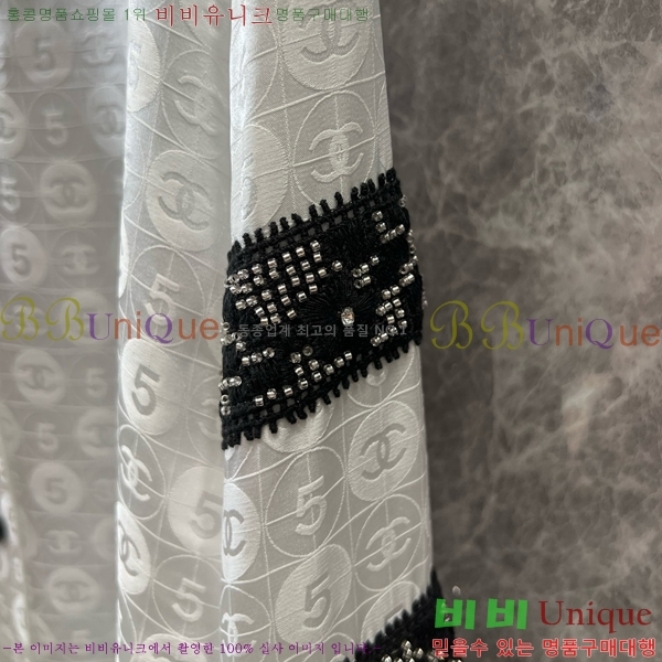  *  CA2205233-3
