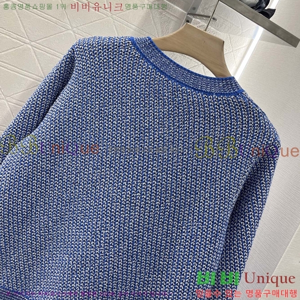    G24122832-7