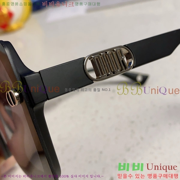  ۶ D948356-4