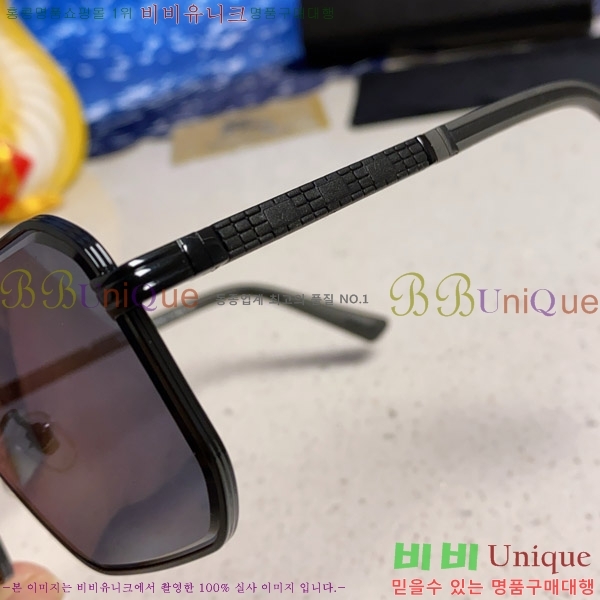  ۶ B4857913463-5