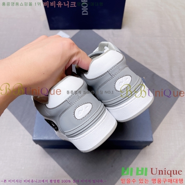   Ŀ DR974913-7