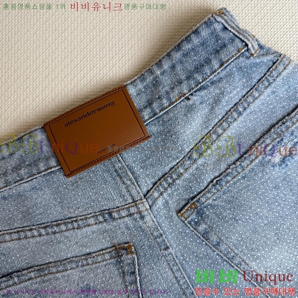  ˷    AW123655-7