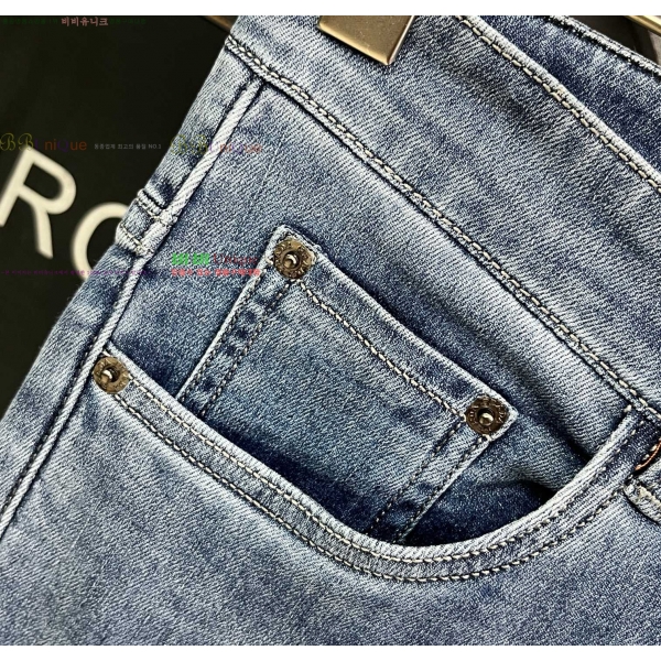   û P25416547