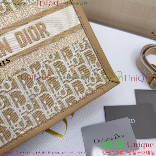 # Ʈ  Ʈ  M585581-105 - 470롽
