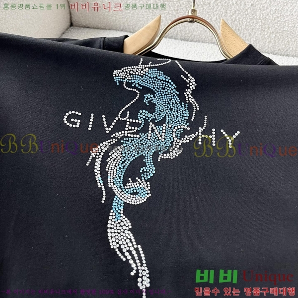   Ƽ  GV98670-1