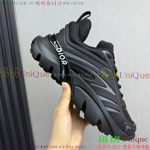   Ŀ DR974915-3