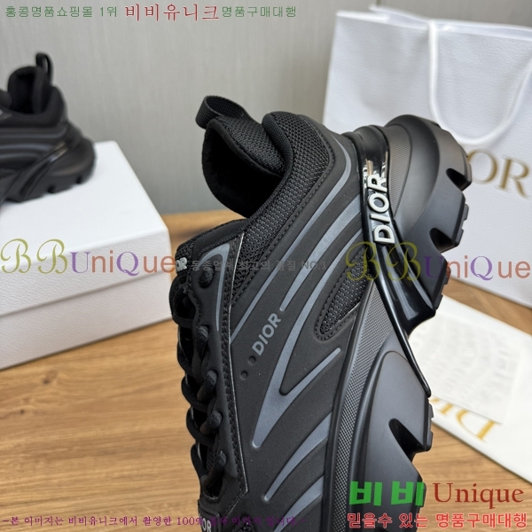   Ŀ DR974915-3