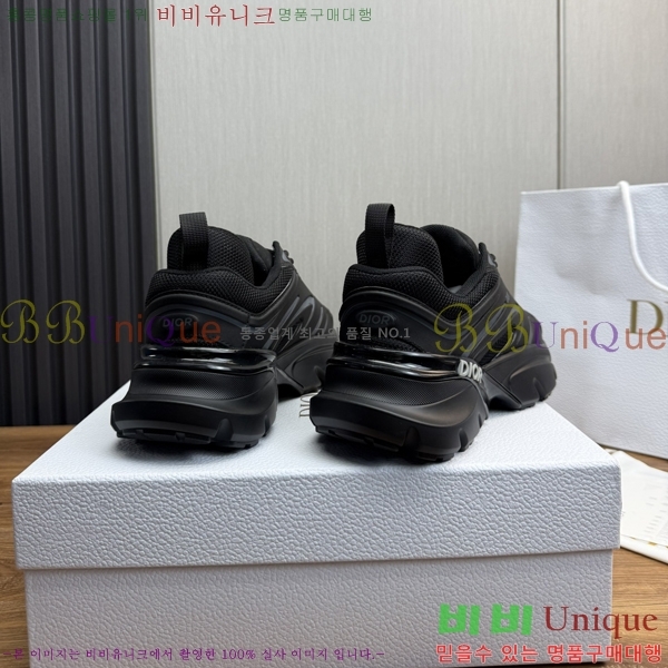   Ŀ DR974915-3