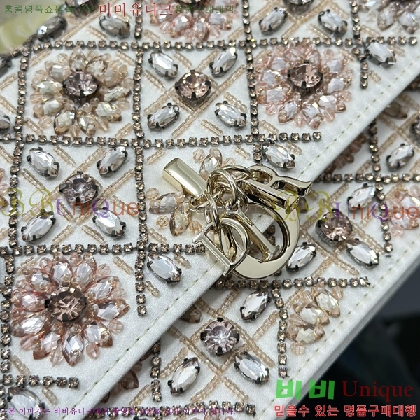 # ̵  ̴Ϲ DW0980-9