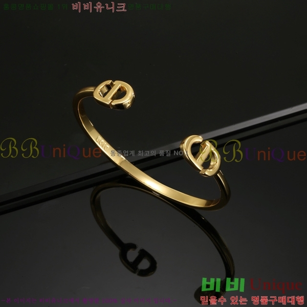   D4O02239-1