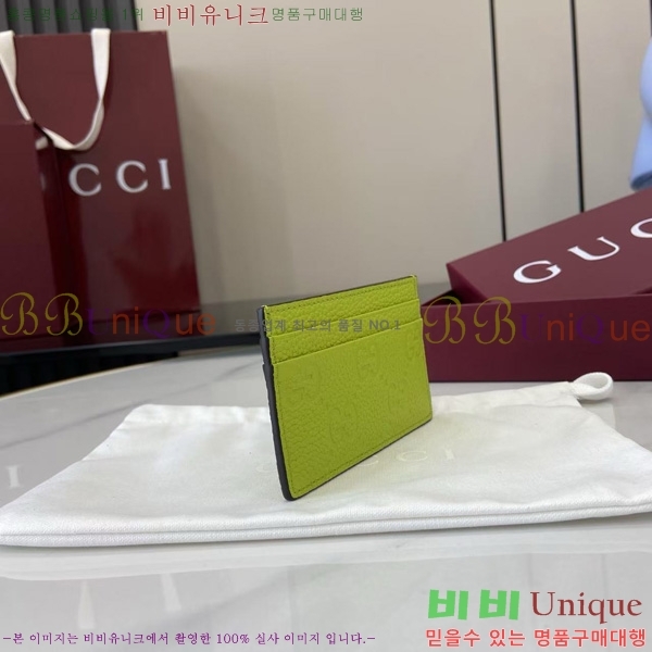 # Ʈ ī ̽ 835151-101