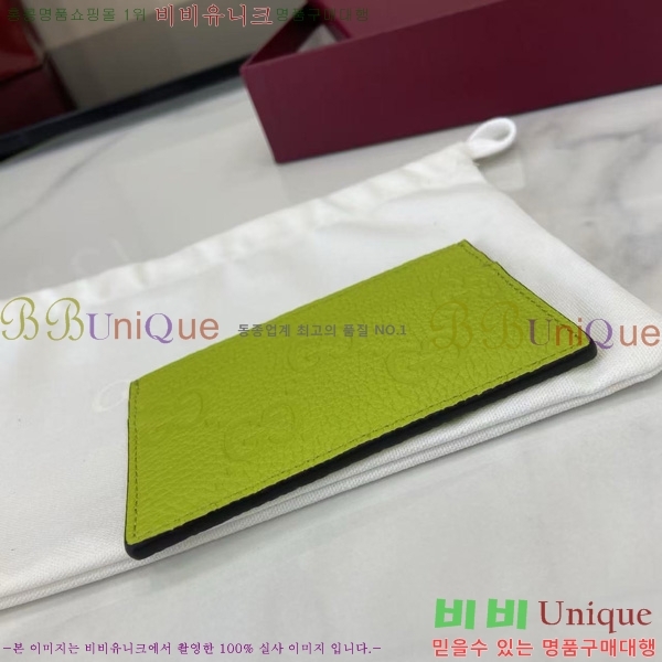 # Ʈ ī ̽ 835151-101