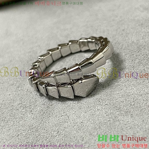 #Ұ  BG598851-1