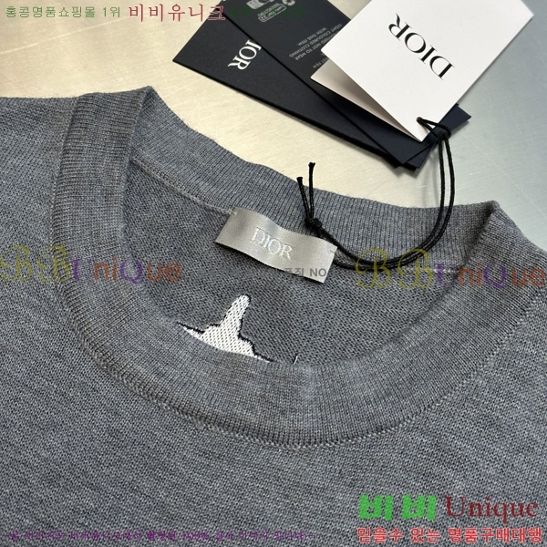    Ƽ D2581604