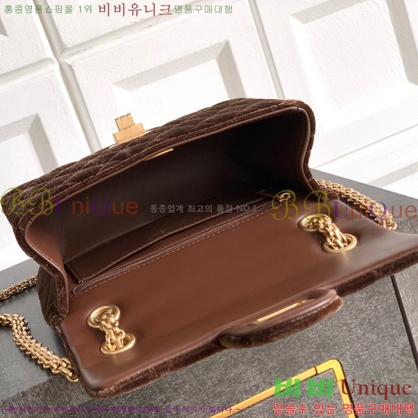 #* ÷ AS5522-108