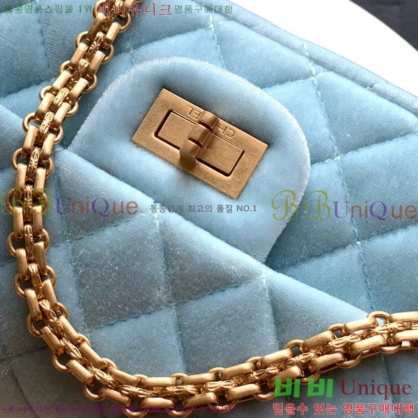 #* ÷ AS5522-102