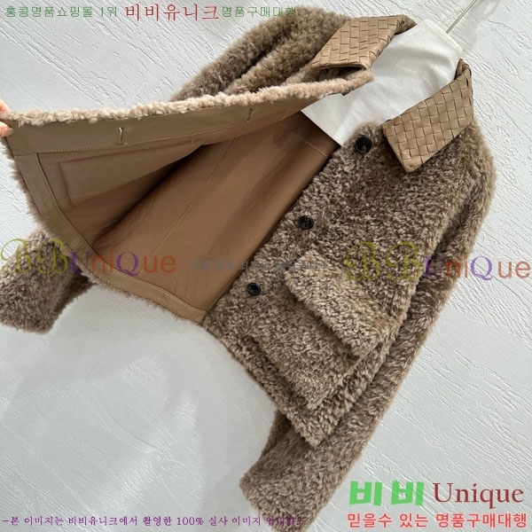  װŸ þ   BV1305372-7