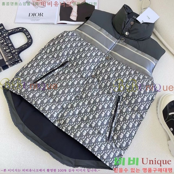   ٿ е  DO2128892-8