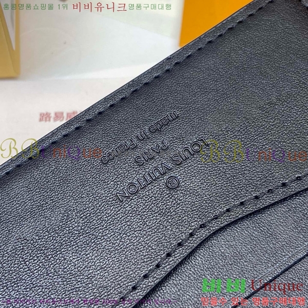 #̺   M83128-102 
