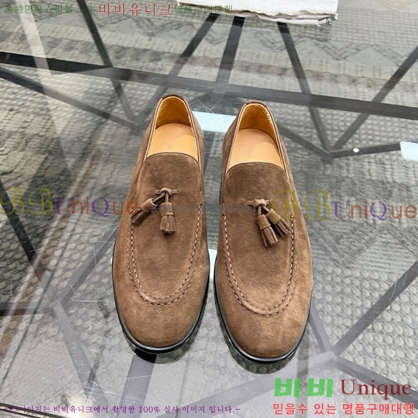  ڷ ġڸ / B6690522-2