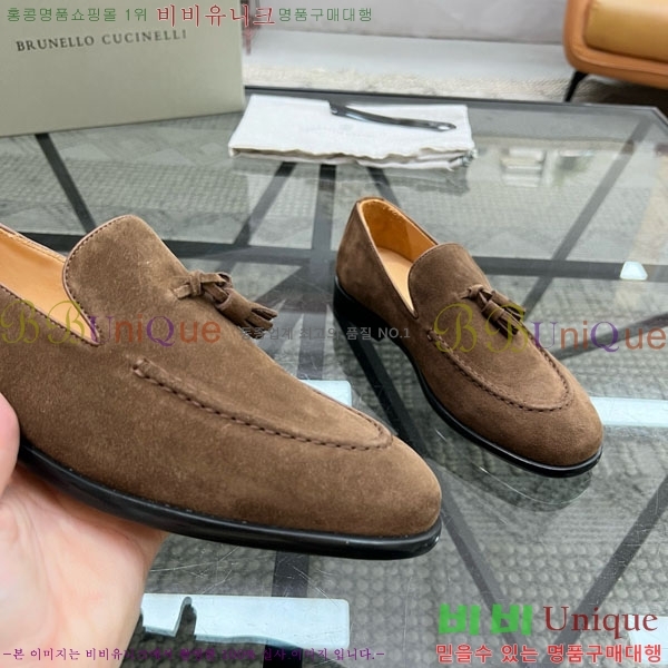  ڷ ġڸ / B6690522-2