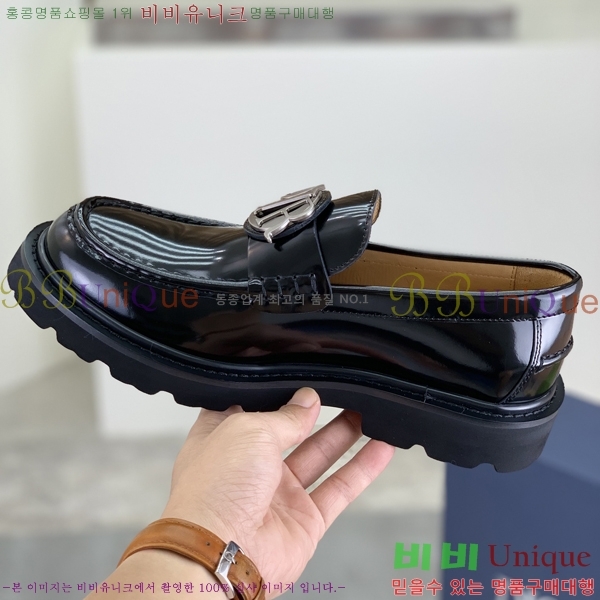    DR672261-5