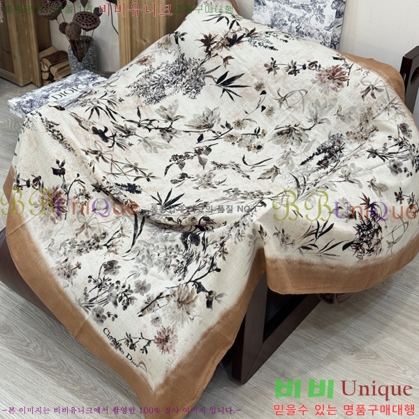 # ÷/ī D4520094-1