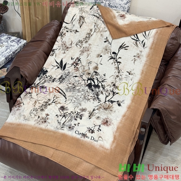 # ÷/ī D4520094-1