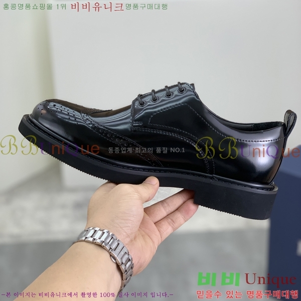    DR672261-4