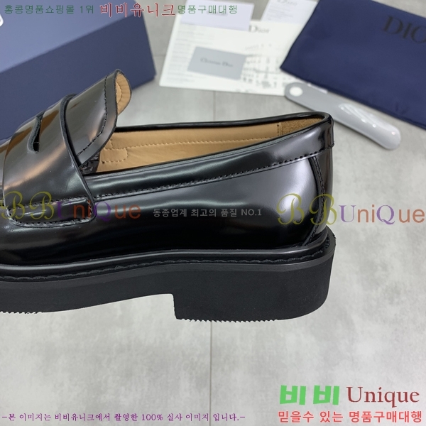    DR672261-9