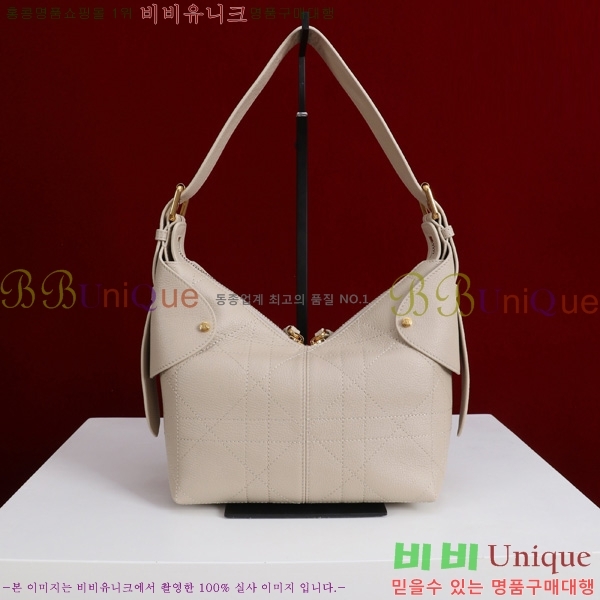 #    ũα M2845-103