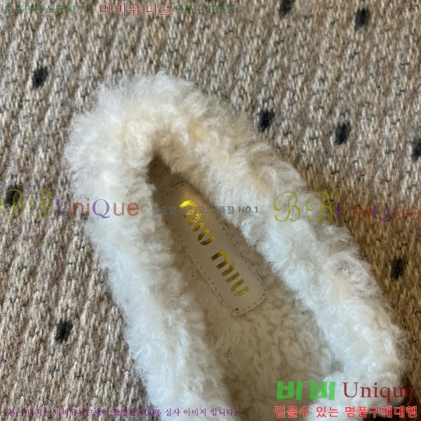  ̿** þ   30MU25102297-1