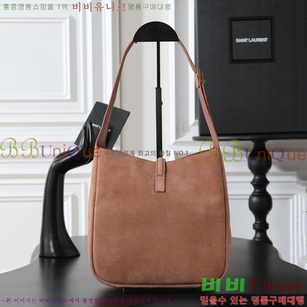 #ζ  5 À 7  713938-2001