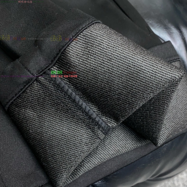  * ư  15BU25103026-1