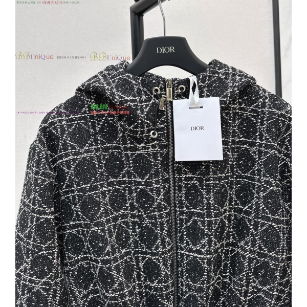  * Ŭ ĵ  31DR2510286-1