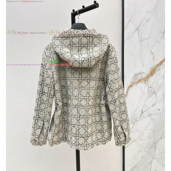  * Ŭ ĵ  31DR2510286-1