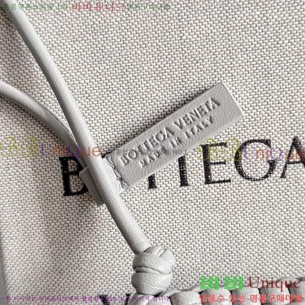 #װŸ  E  844672-105