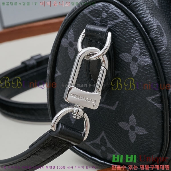 ̺ ǵ ݵѸ ̴ M26573-1