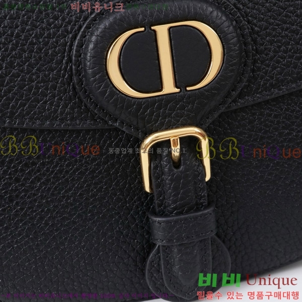 # ٺ BOBBY ̵ M9337-201