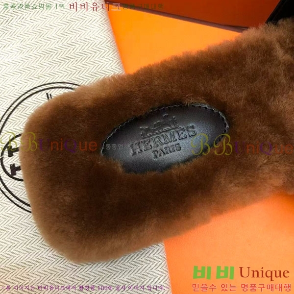 ޽   þ  W861000-2